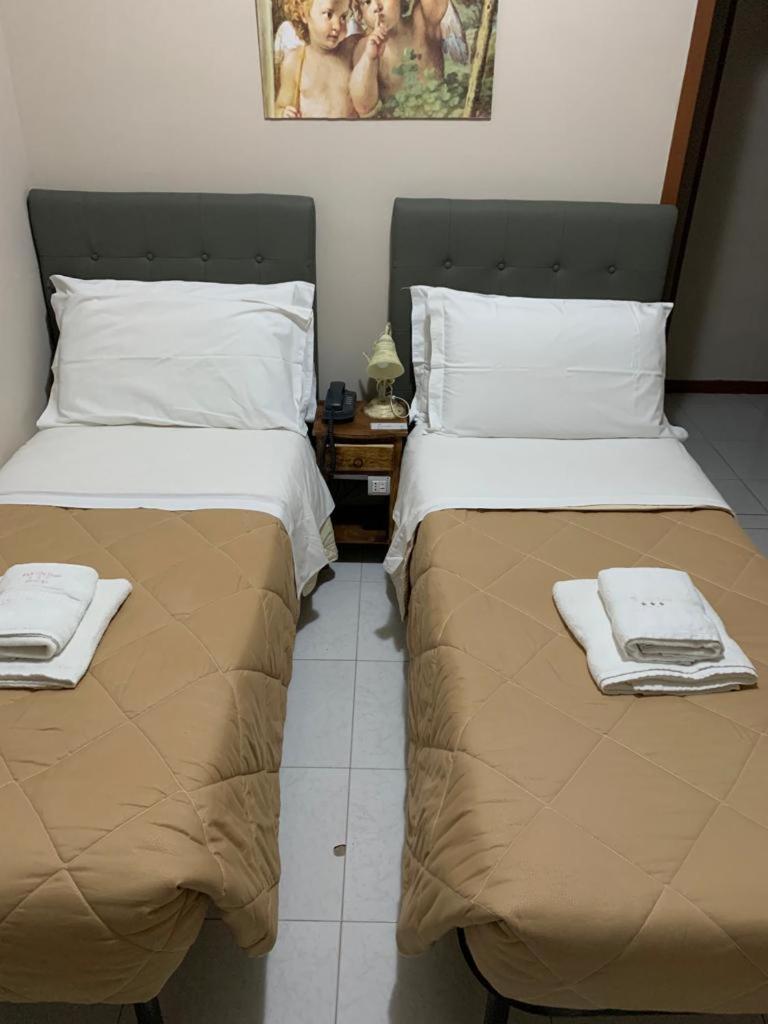 Bb Dante Bed and Breakfast Messina Exteriör bild